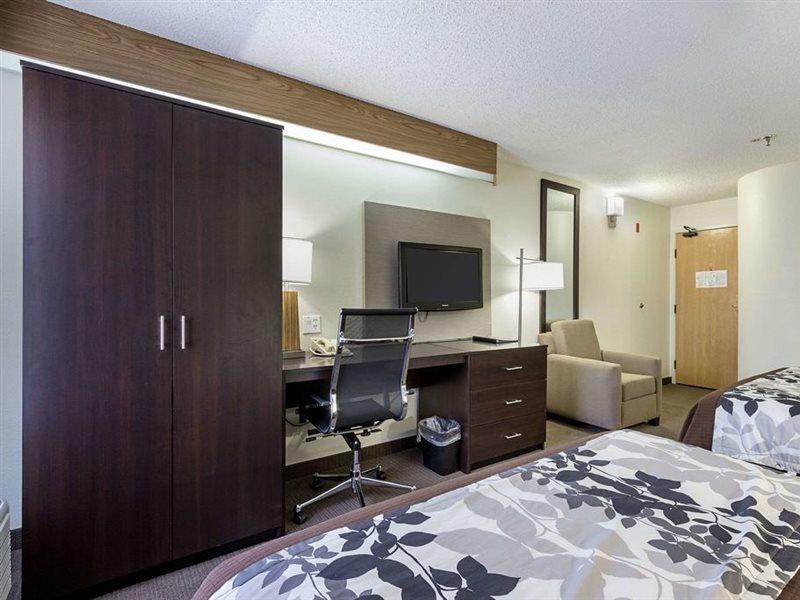 Spark By Hilton Hotel